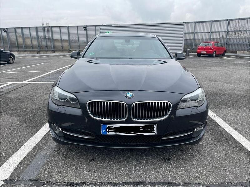 Gebraucht BMW 528 Luxury Line 258 PS (189 kW) 2010 Schwarz Limousine