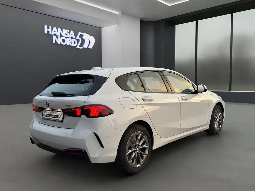 Brugt BMW 120 170 HK (125 kW) 2025 Hvid Hatchback