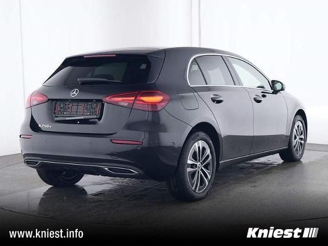Gebraucht Mercedes A250 Advanced 218 PS (160 kW) 2023 Schwarz Limousine