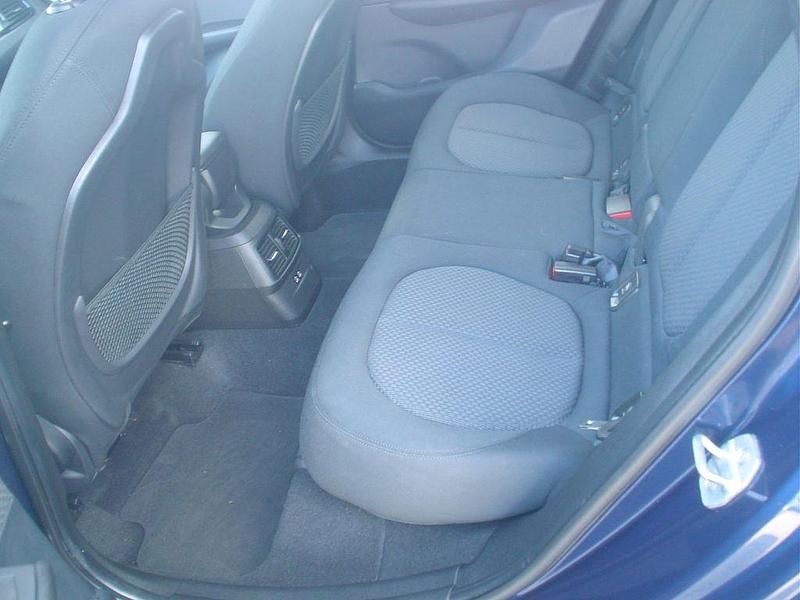 Gebraucht BMW 218 Advantage 140 PS (102 kW) 2019 Blau SUV