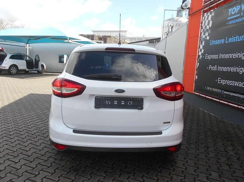 Gebraucht Ford C-MAX Trend 125 PS (91 kW) 2016 Frostweiß Van / Kleinbus