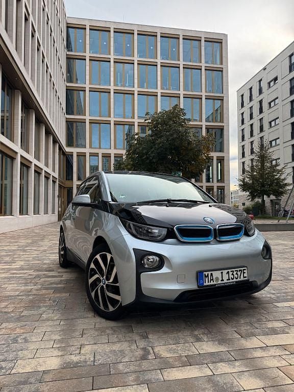 Silber Gebraucht 2014 BMW i3 Comfort Edition Kleinwagen | 8.750 € (Guter Preis) - Bild 1/4