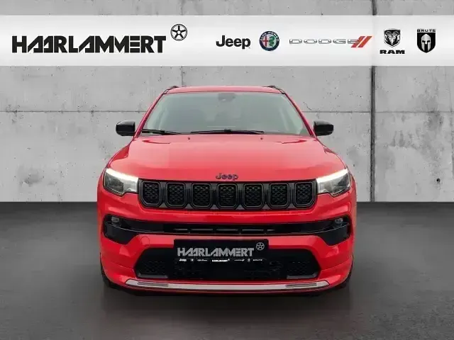 Occasion Jeep Compass Altitude 131 ch (96 kW) 2023 Rouge SUV
