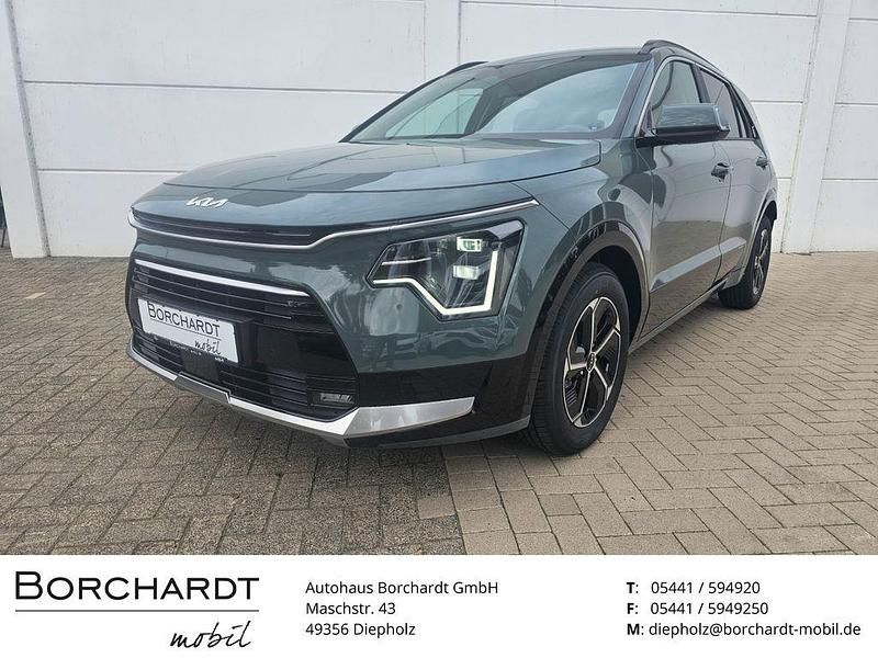 Cge : cityscape grün metallic Neu 2025 Kia Niro Comfort SUV | 33.780 € (Superpreis) - Bild 1/4