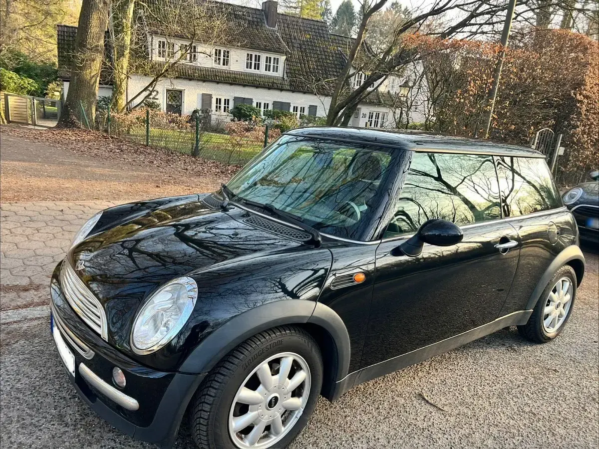 Używany Mini Cooper 116 KM (85 kW) 2002 Czarny Hatchback