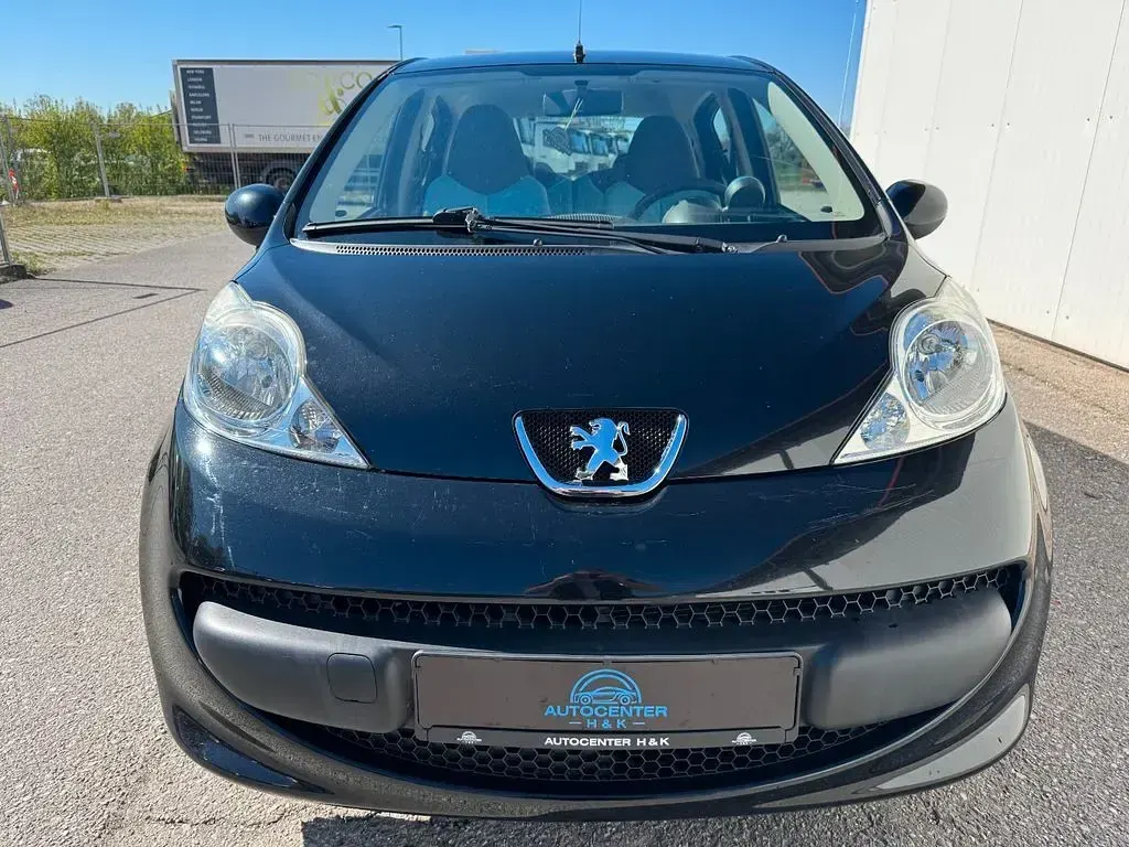 Gebraucht Peugeot 107 Urban Move 68 PS (50 kW) 2008 Schwarz Kleinwagen