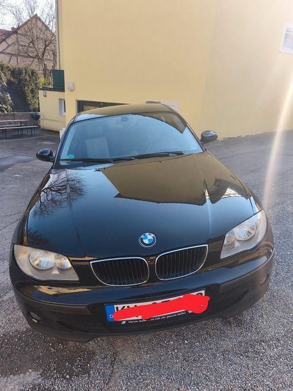 Gebraucht BMW 116 116 PS (85 kW) 2005 Schwarz Kleinwagen