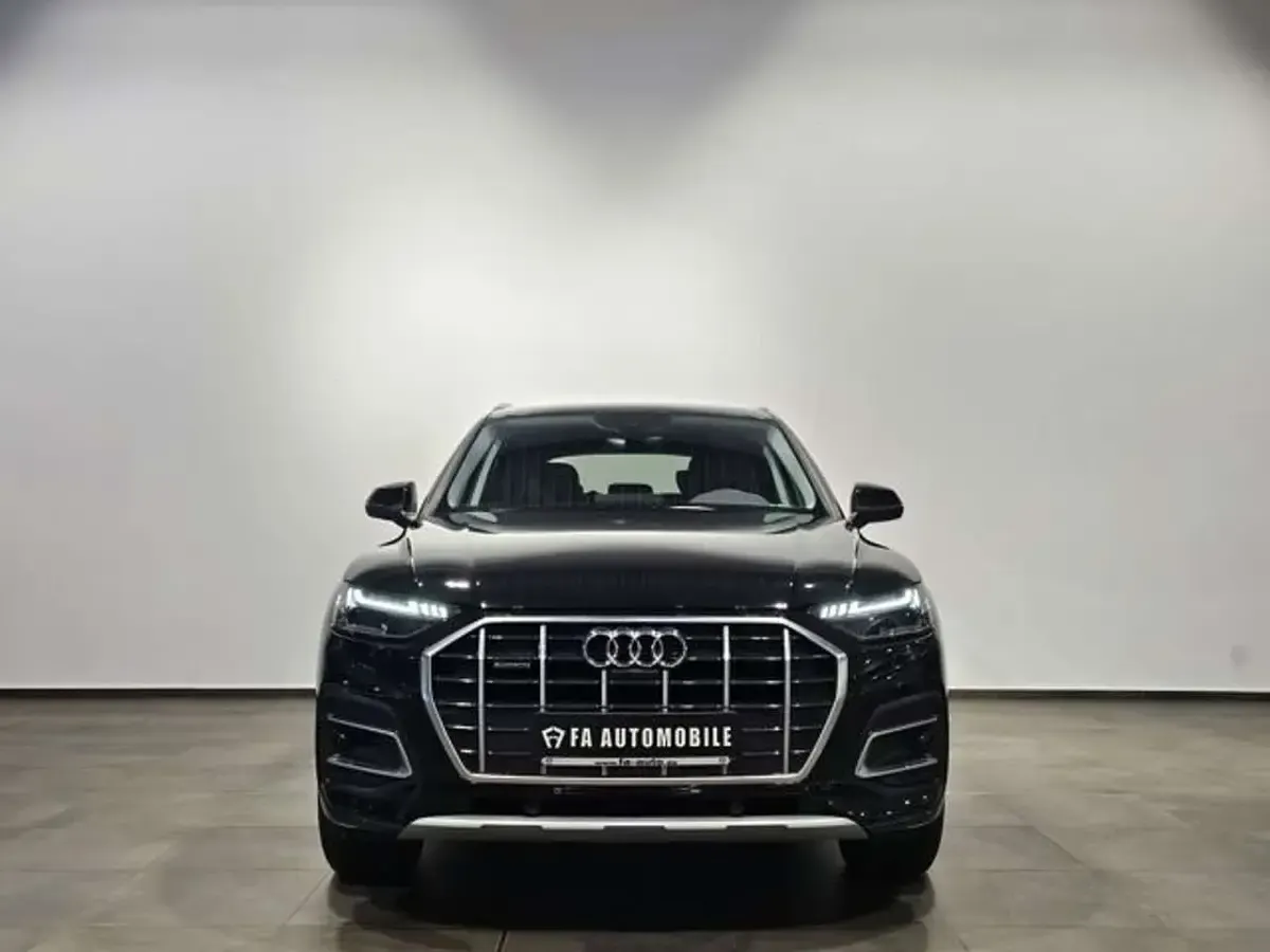 Gebraucht Audi Q5 Sport 204 PS (150 kW) 2025 Mythosschwarz metall (metallic) SUV