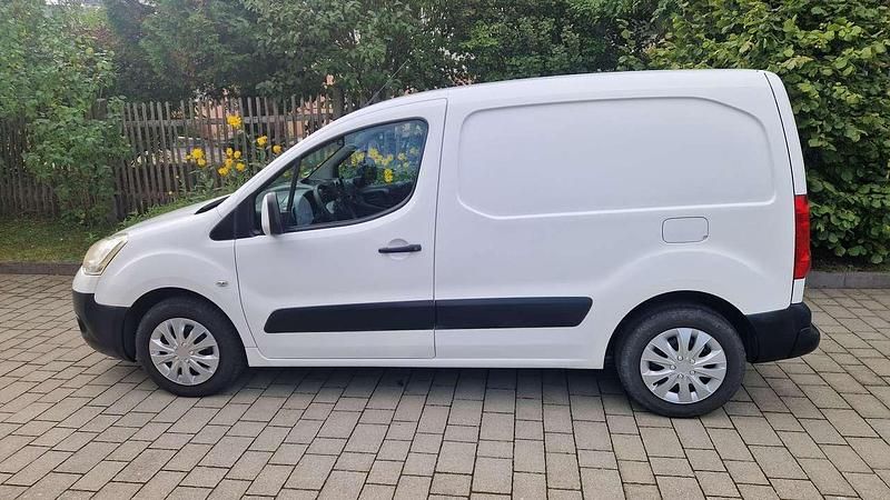 Weiß Gebraucht 2012 Citroën Berlingo Van / Kleinbus | 5.500 € (Guter Preis) - Bild 1/4