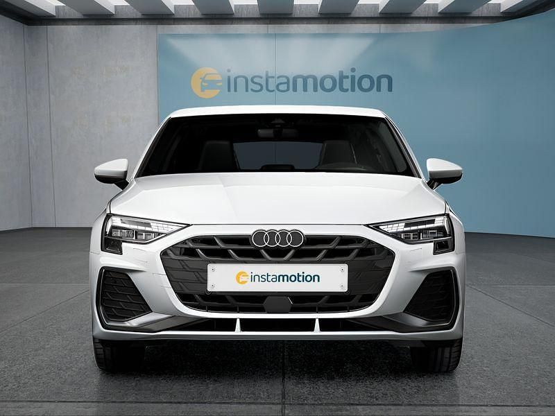 Gebraucht Audi A3 150 PS (110 kW) 2025 Weiß Limousine