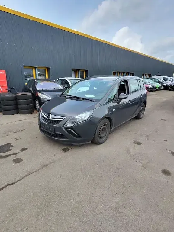 Gebraucht Opel Zafira Tourer Edition 140 PS (102 kW) 2012 Grau Van / Kleinbus