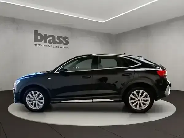 Gebraucht Audi Q3 Sportback Ambiente 150 PS (110 kW) 2025 Mythosschwarz metallic SUV