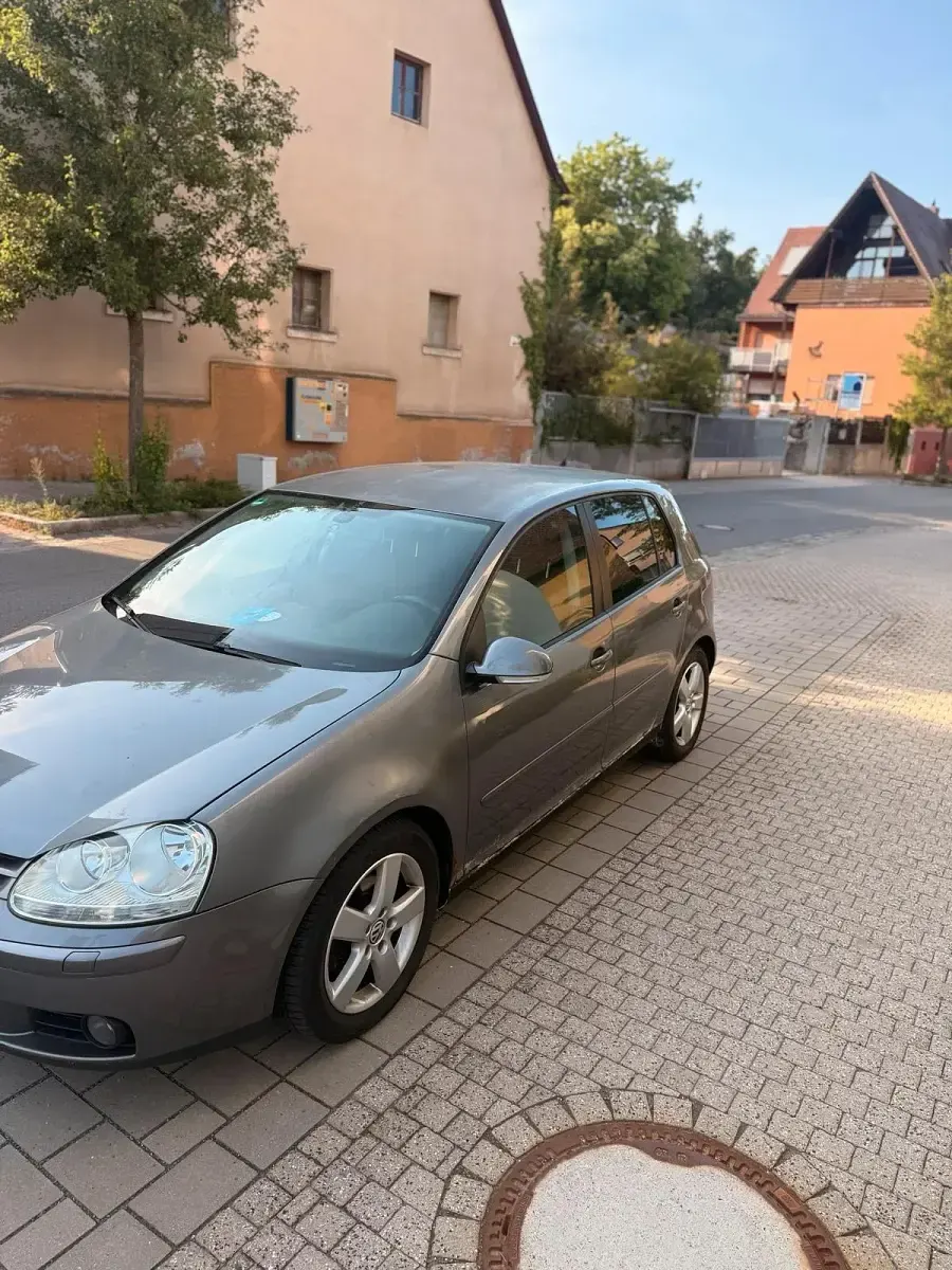 Gebraucht VW Golf VI 140 PS (102 kW) 2008 Grau Kleinwagen