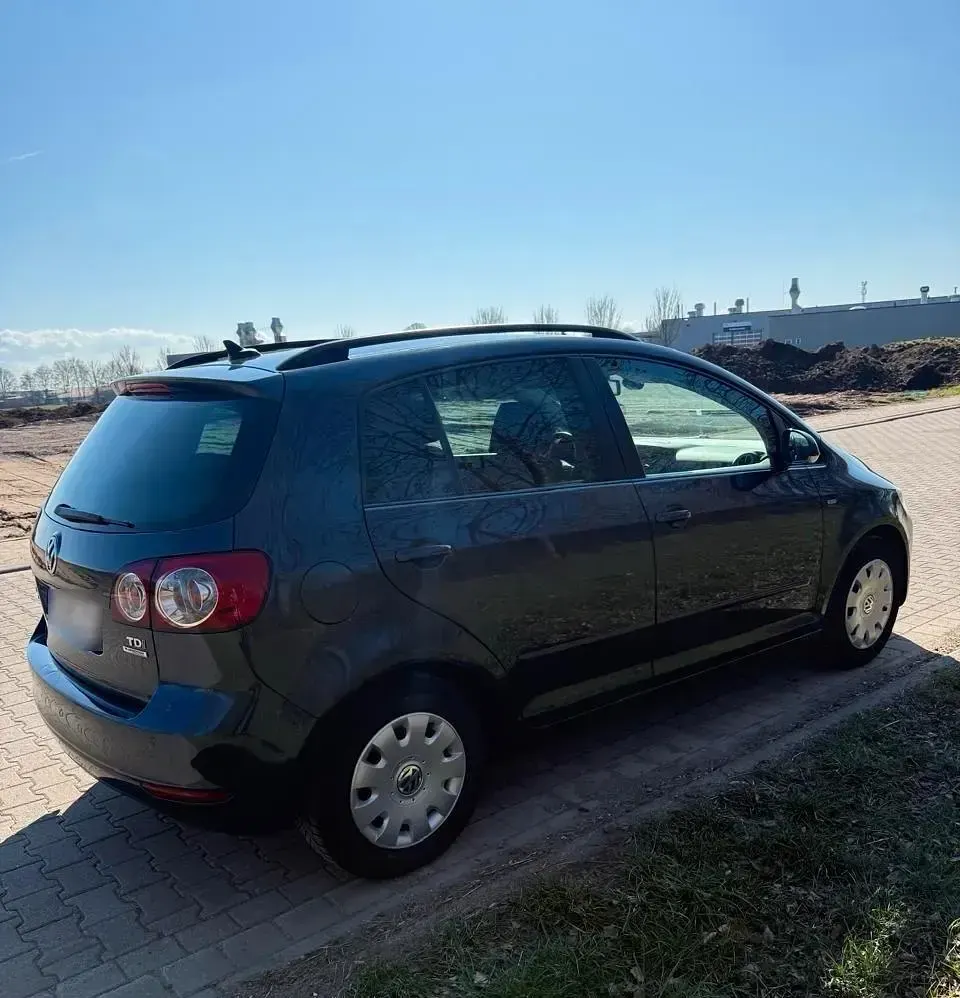 Gebraucht VW Golf Plus Cross 105 PS (77 kW) 2013 Blau Van / Kleinbus