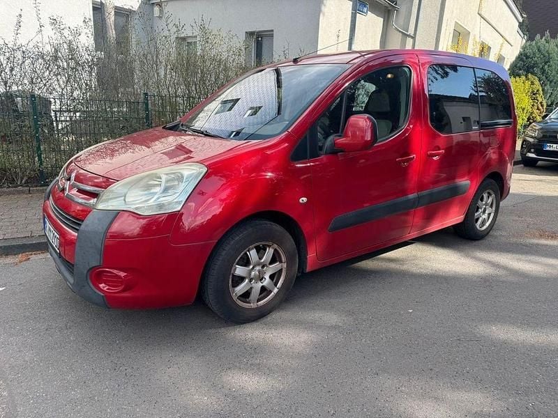 Gebraucht Citroën Berlingo 90 PS (66 kW) 2009 Rot Van / Kleinbus