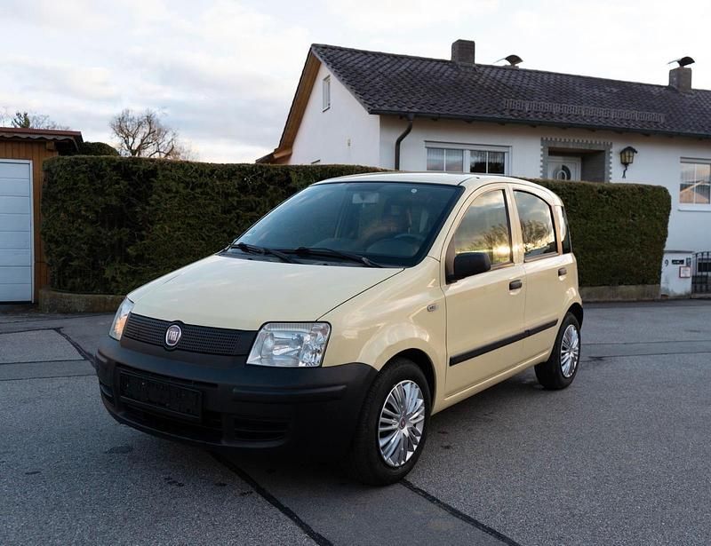 Gebraucht Fiat Panda 54 PS (39 kW) 2009 Gelb Kleinwagen