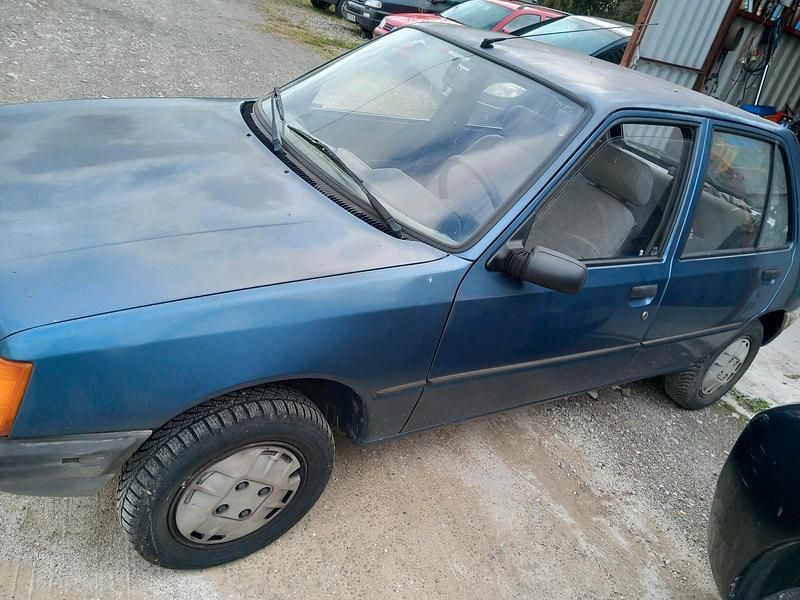 Gebraucht 1990 Peugeot 205 Limousine | 1.600 € - Bild 1/4