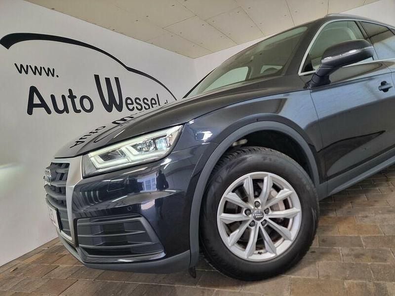 Gebraucht Audi Q5 Comfort 150 PS (110 kW) 2019 Moonshine blue metallic (metallic) SUV