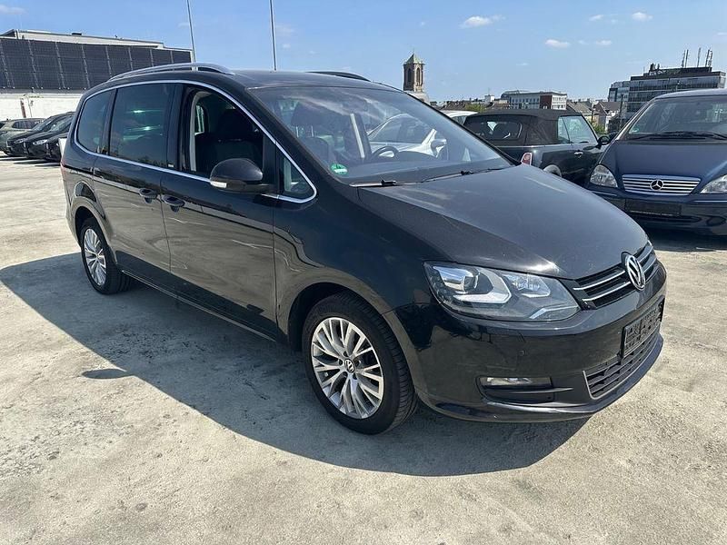 Schwarz Gebraucht 2012 VW Sharan Style Van / Kleinbus | 13.500 € (Fairer Preis) - Bild 1/4