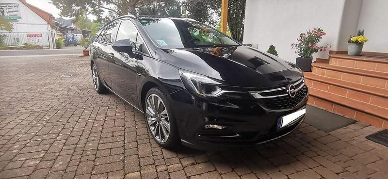 Gebraucht Opel Astra 150 PS (110 kW) 2018 Blau Limousine