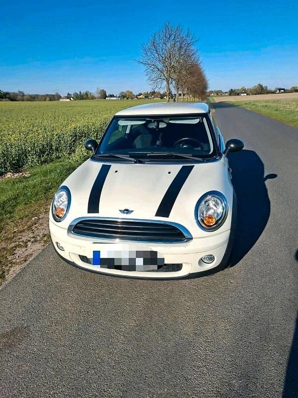 Second-hand Mini ONE 75 CP (55 kW) 2010 Bej Hatchback