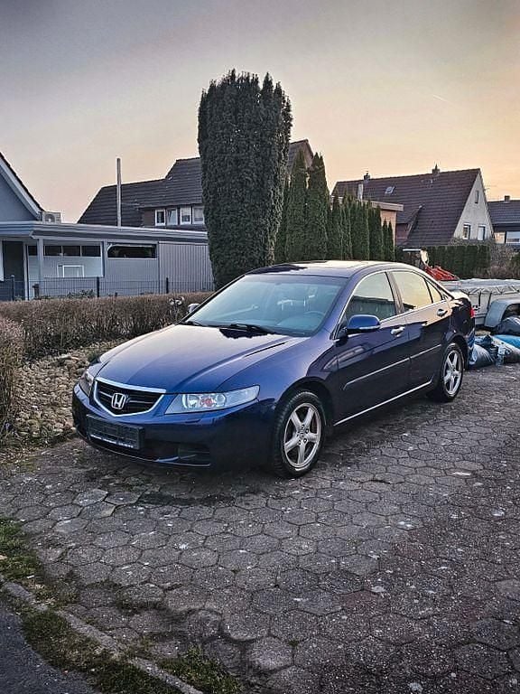 Gebraucht Honda Accord Executive 140 PS (102 kW) 2004 Blau Limousine