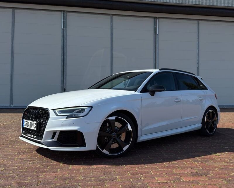 Weiß Gebraucht 2019 Audi RS3 Sport Kleinwagen | 39.499 € (Superpreis) - Bild 1/4