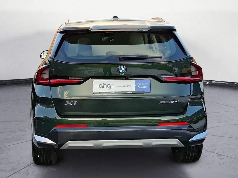 Gebraucht BMW X1 xLine 204 PS (150 kW) 2022 Grün SUV