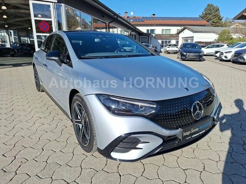 Gebraucht Mercedes 300 11 kW (15 PS) 2025 Silber Limousine