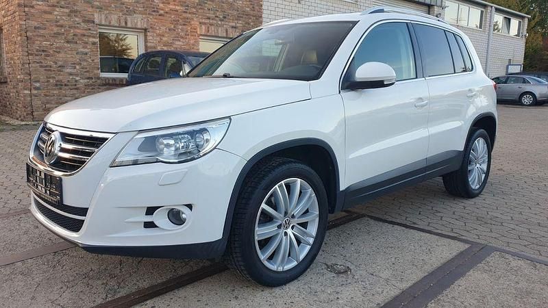 Weiß Gebraucht 2010 VW Tiguan Sportline SUV | 8.300 € (Fairer Preis) - Bild 1/4