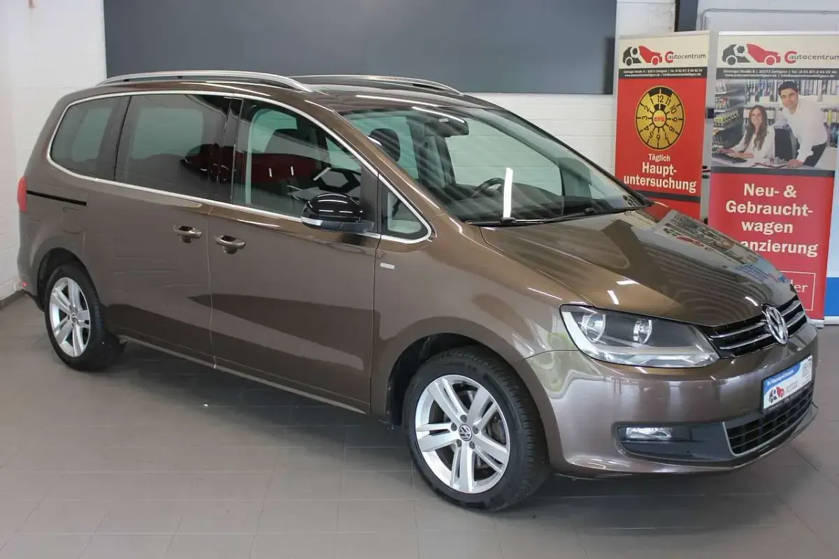 Gebraucht VW Sharan Match 140 PS (102 kW) 2012 Toffee/graciosabraun Van / Kleinbus