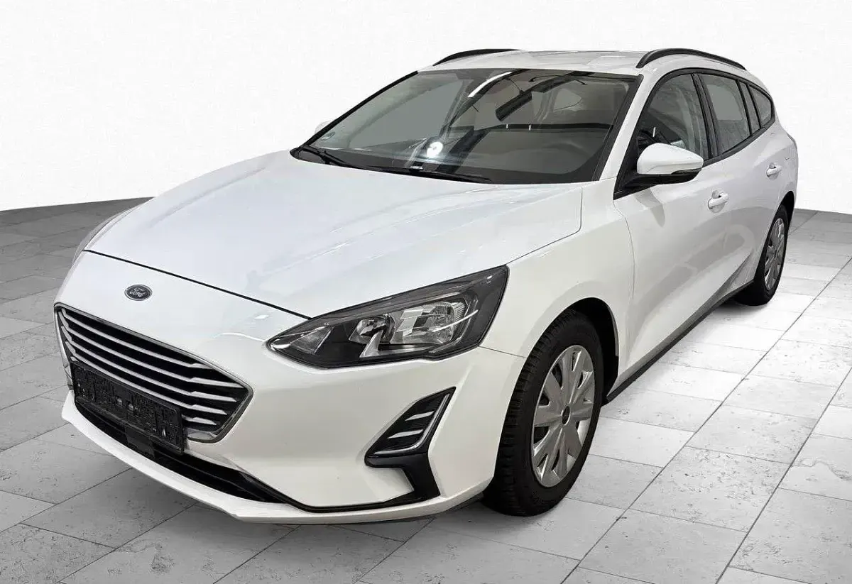 Używany Ford Focus Trend 125 KM (91 kW) 2021 Biały Kombi