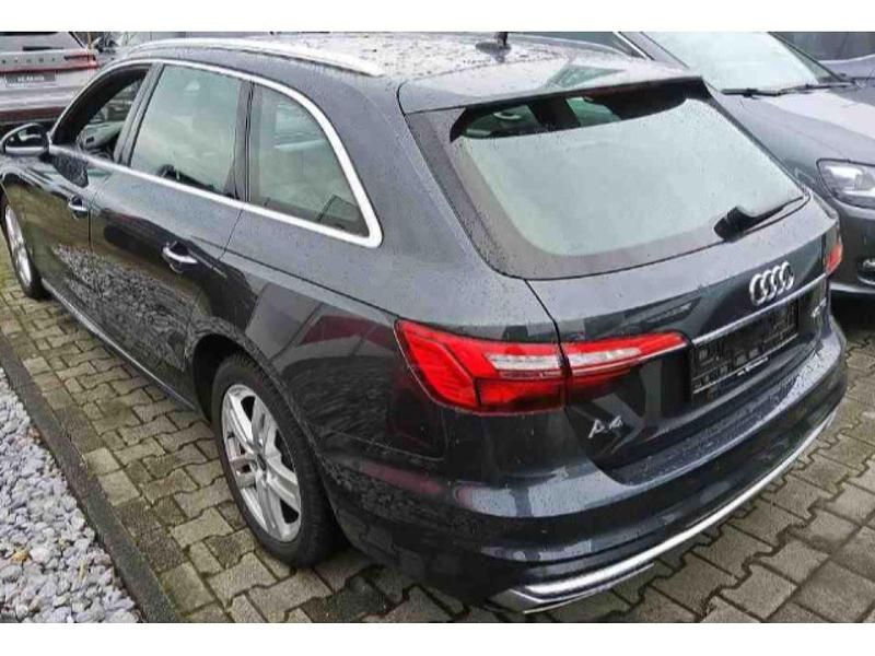 Gebraucht Audi A4 Advanced 204 PS (150 kW) 2023 Kombi