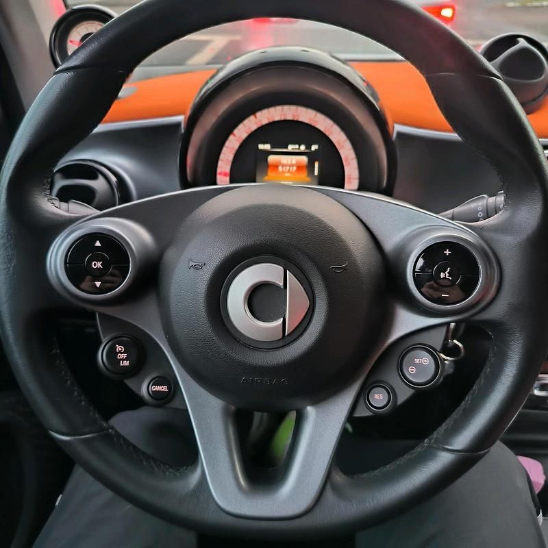 Gebraucht Smart ForTwo Coupé 71 PS (52 kW) 2014 Blau Coupé