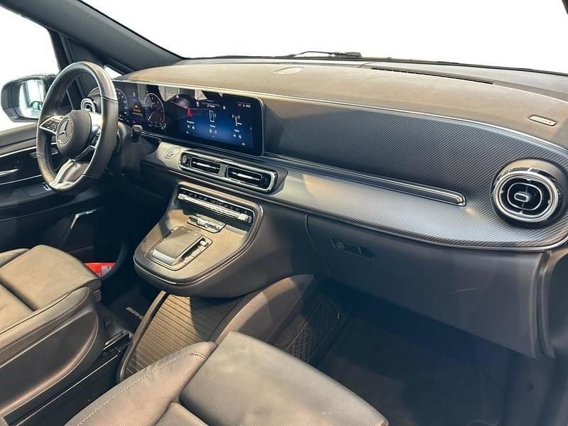 Usata Mercedes V250 190 CV (139 kW) 2025 Argento Monovolume