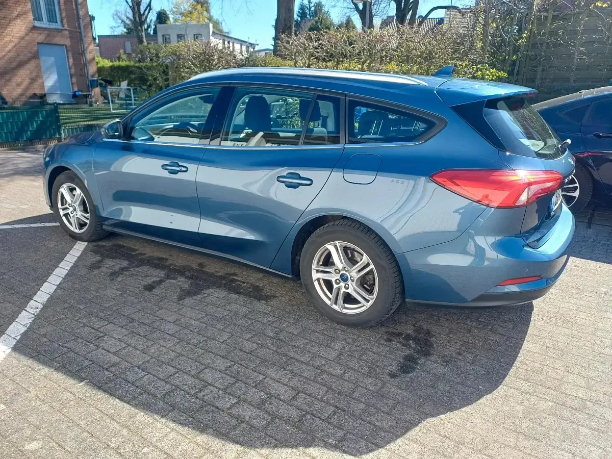 Gebraucht Ford Focus 120 PS (88 kW) 2021 Blau Kombi