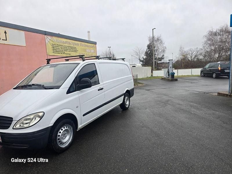 Weiß Gebraucht 2006 Mercedes Vito Van | 3.950 € (Guter Preis) - Bild 1/4