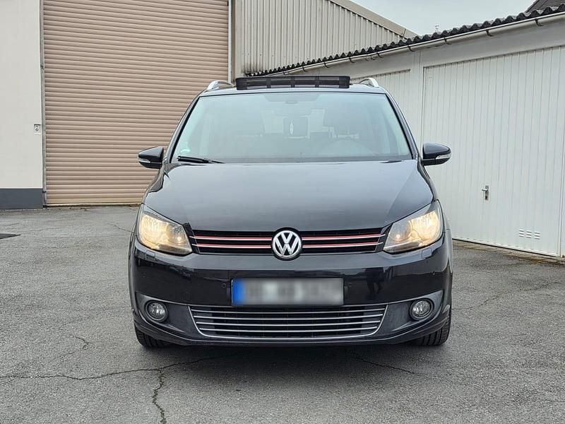 Gebraucht VW Touran 140 PS (102 kW) 2011 Schwarz Van / Kleinbus
