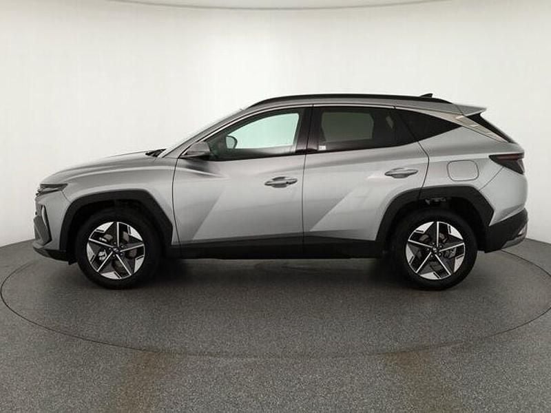 Neu Hyundai Tucson 160 PS (117 kW) 2025 Silber SUV