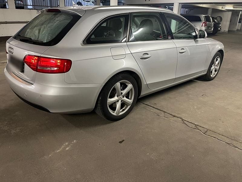 Gebraucht Audi A4 160 PS (117 kW) 2009 Silber Kombi