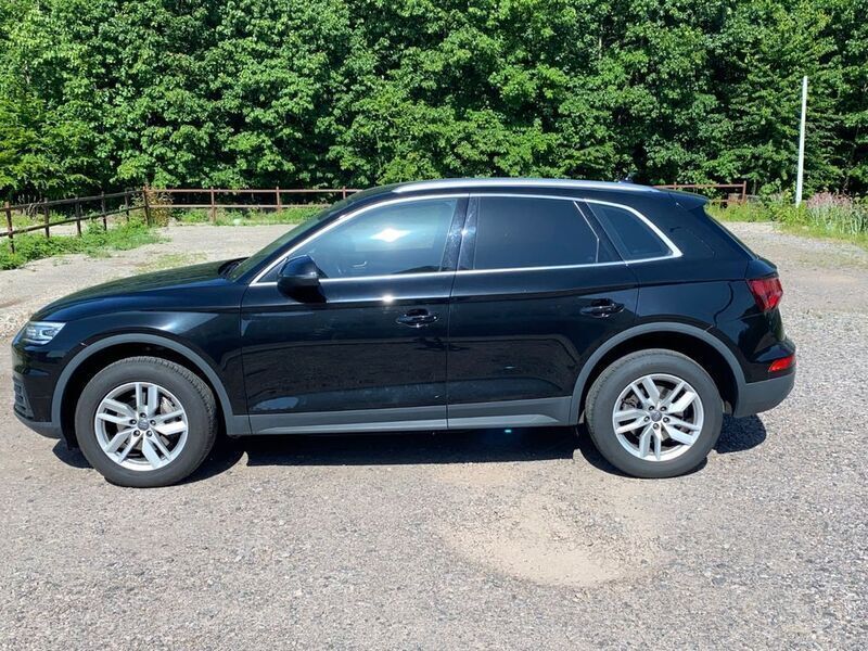Schwarz Gebraucht 2017 Audi Q5 Design SUV | 22.999 € (Etwas zu teuer) - Bild 1/4