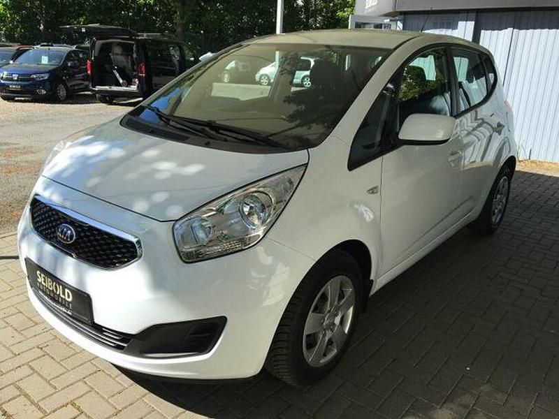 Weiß Gebraucht 2014 Kia Venga Edition 7 Kleinwagen | 10.980 € (Teuer) - Bild 1/4