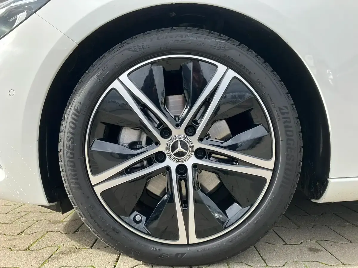 Gebraucht Mercedes B200 Progressive 163 PS (119 kW) 2024 Weiß Kleinwagen