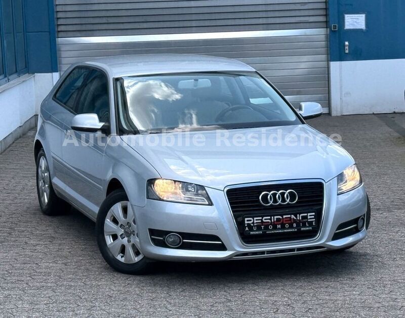 Gebraucht Audi A3 Attraction 125 PS (91 kW) 2010 Silber Kleinwagen