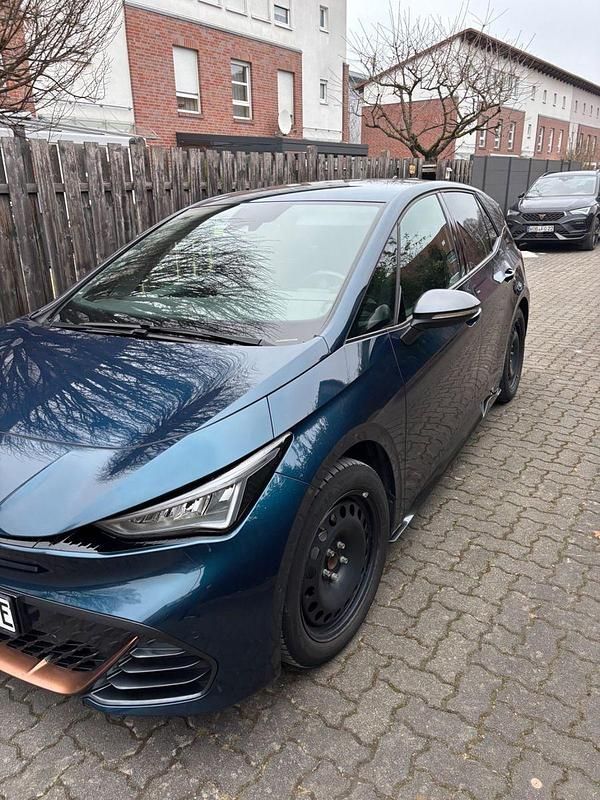 Blau Gebraucht 2022 Cupra Born Kleinwagen | 24.000 € (Superpreis) - Bild 1/4