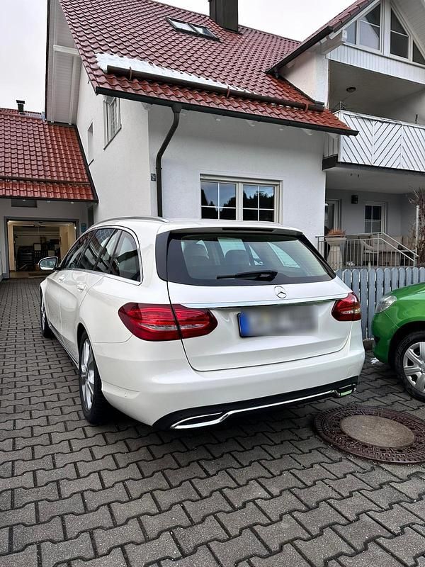 Gebraucht Mercedes C220 170 PS (125 kW) 2014 Weiß Kombi