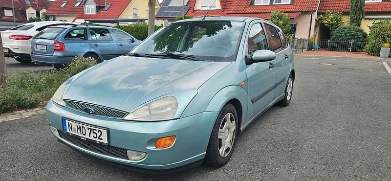 Blau Gebraucht 1999 Ford Focus Kleinwagen | 500 € (Fairer Preis) - Bild 1/4