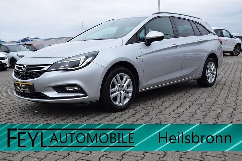 Silber Gebraucht 2018 Opel Astra Business Kombi | 9.900 € (Fairer Preis) - Bild 1/4