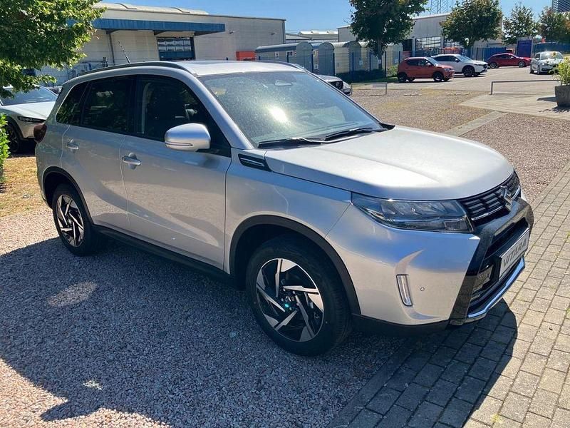 Neu Suzuki Vitara Comfort+ 129 PS (94 kW) 2025 Silky silver metallic SUV