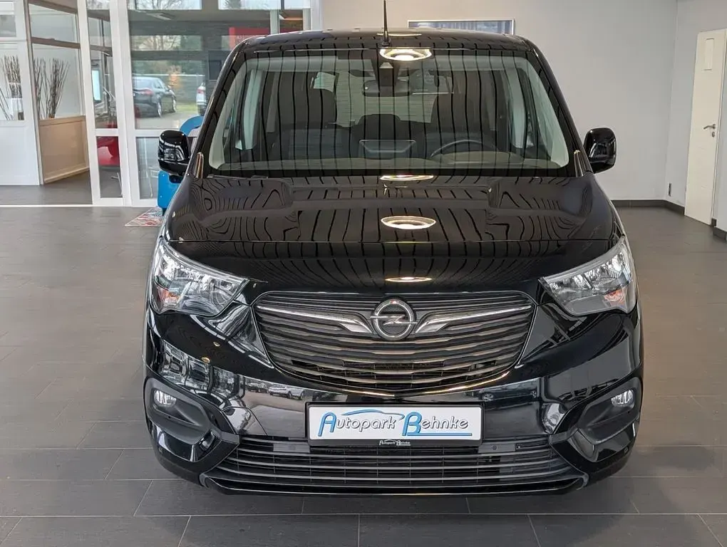 Gebraucht Opel Combo Life 131 PS (96 kW) 2022 Schwarz Van / Kleinbus